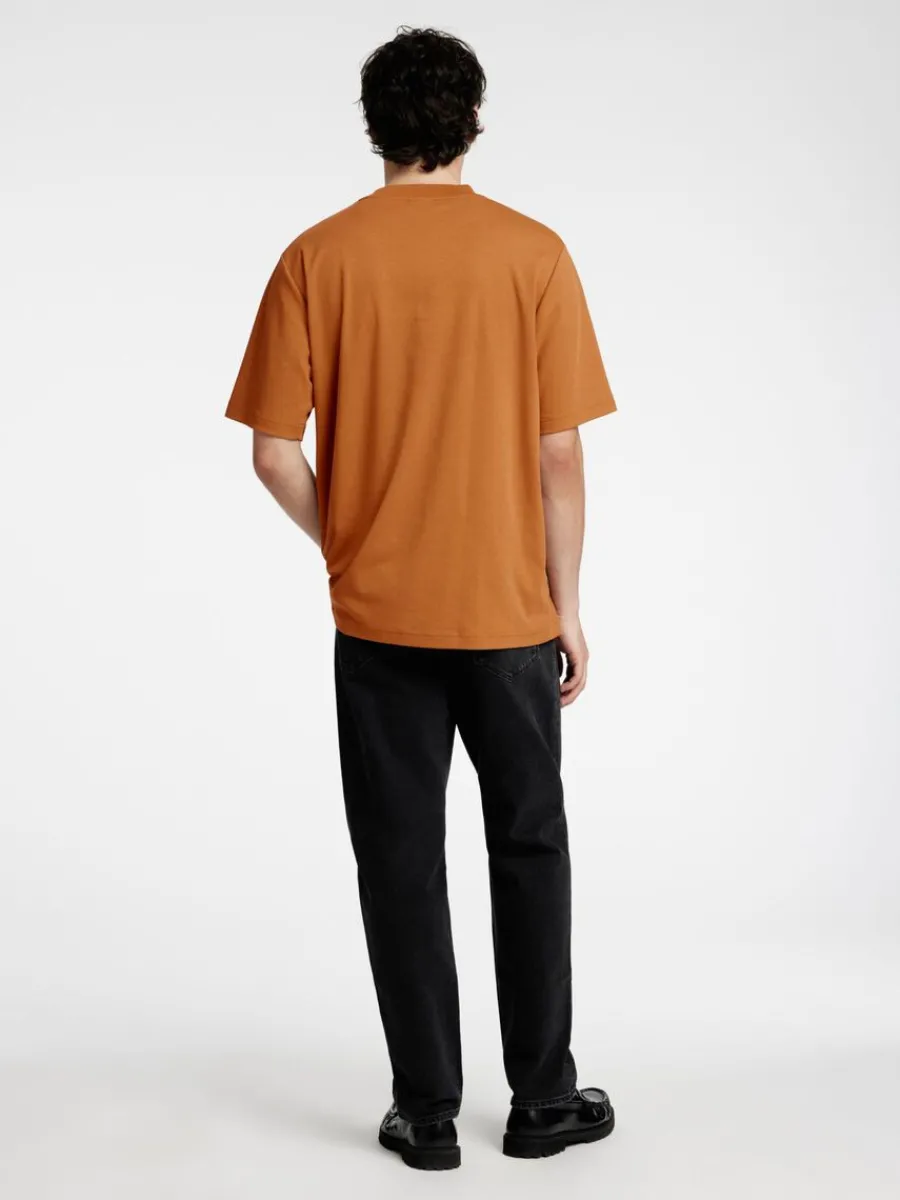 avslappnad_passform_tshir_4-2.webp SELECTED AVSLAPPNAD PASSFORM T-SHIRT Orange Sale