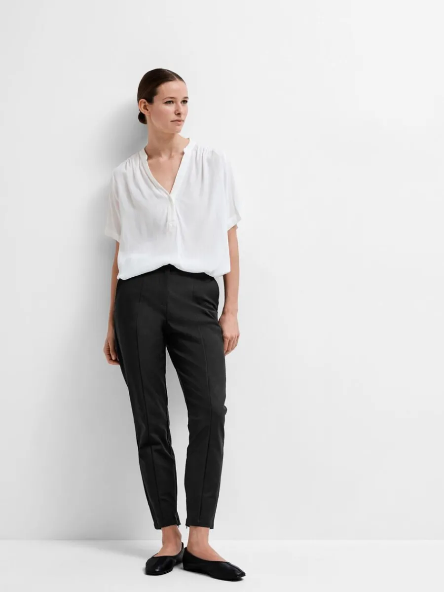 beskurna_slim_fitbyxor_2.webp SELECTED BESKURNA SLIM FIT-BYXOR Black Hot