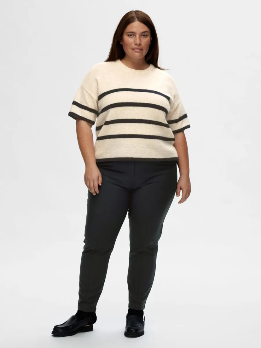 beskurna_slim_fitbyxor_6.webp SELECTED BESKURNA SLIM FIT-BYXOR Black Hot