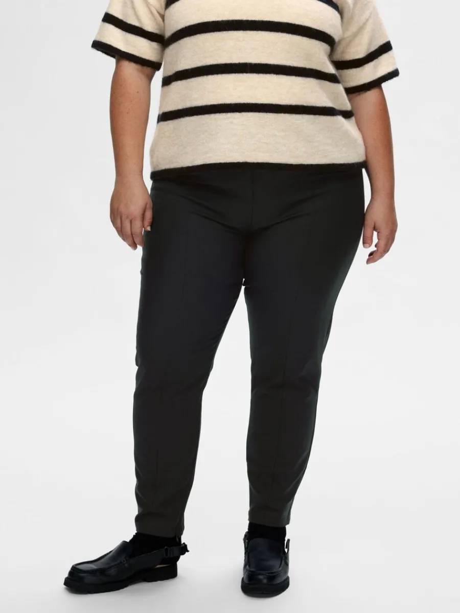 beskurna_slim_fitbyxor_7.webp SELECTED BESKURNA SLIM FIT-BYXOR Black Hot