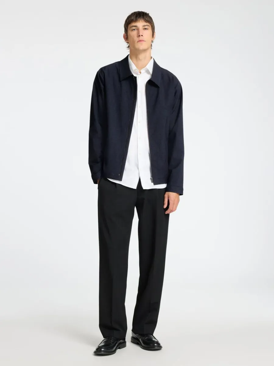 blixtlsfrsedd_jacka_1-2.webp SELECTED BLIXTLÅSFÖRSEDD JACKA Blue Shop