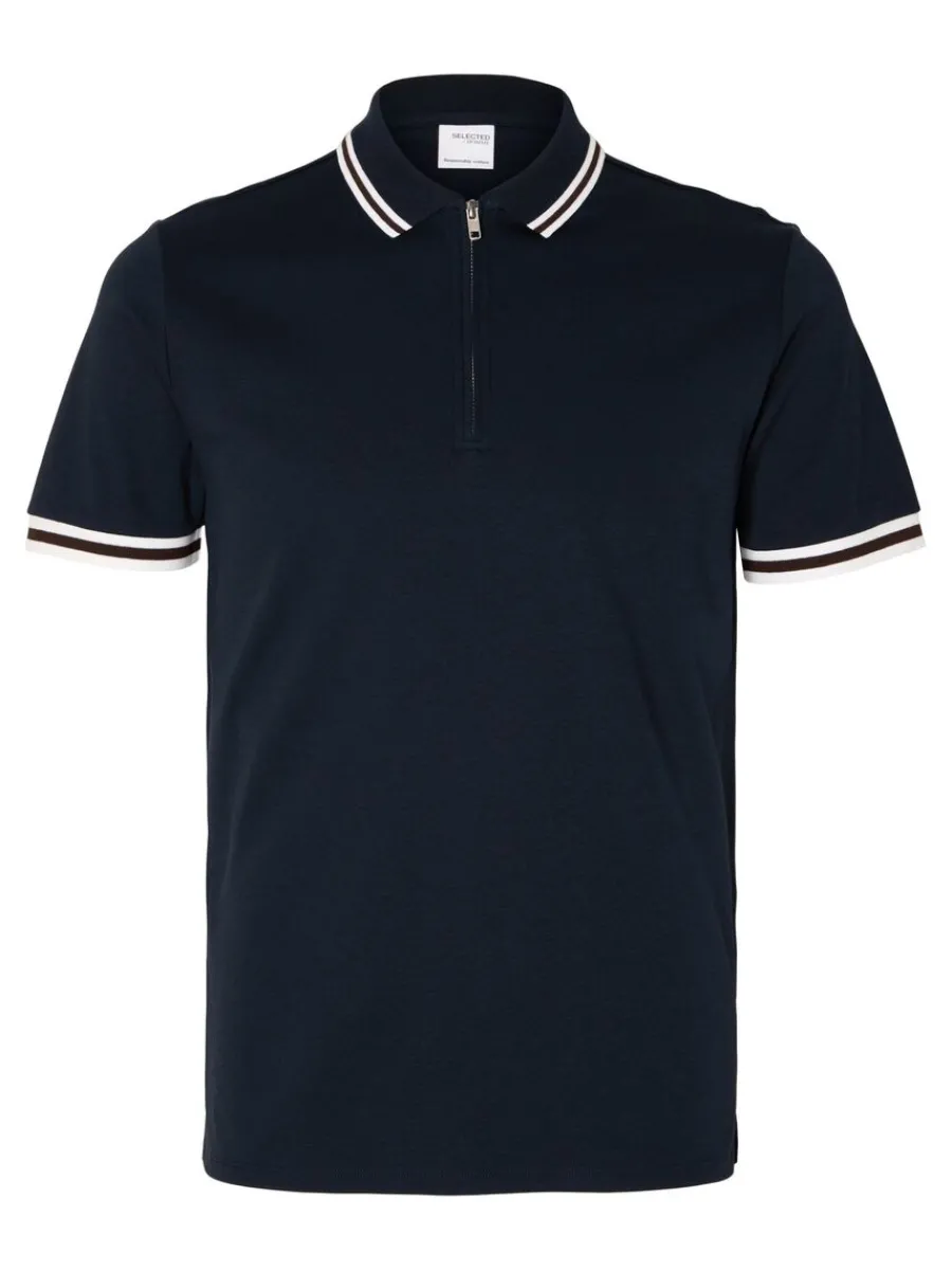 blixtlsfrsedd_piktrja_3-4.webp SELECTED BLIXTLÅSFÖRSEDD PIKÉTRÖJA Blue Online