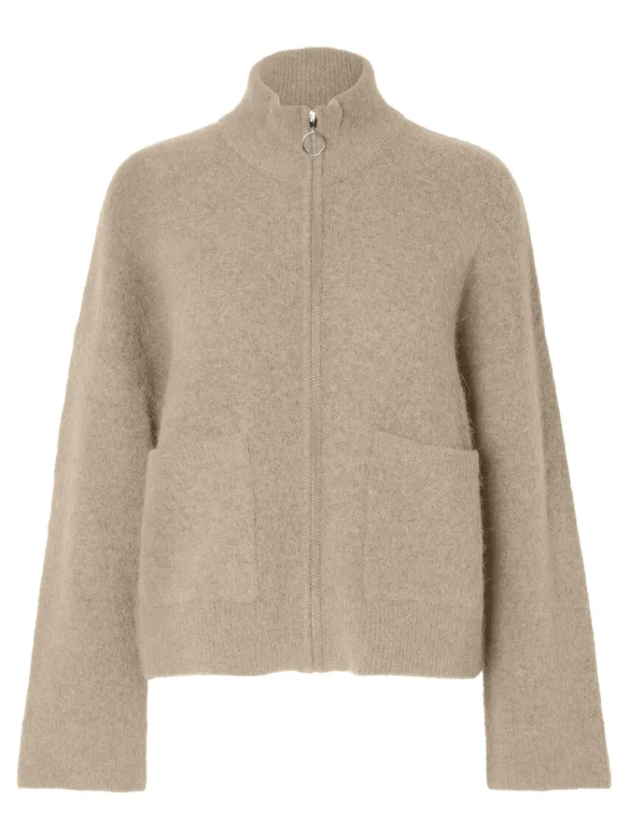 blixtlsstngning_kofta_5-5.webp SELECTED BLIXTLÅSSTÄNGNING KOFTA Beige Clearance