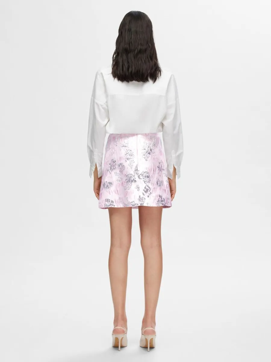 blommig_jacquard_minikjol_4.webp SELECTED BLOMMIG JACQUARD MINIKJOL Pink New