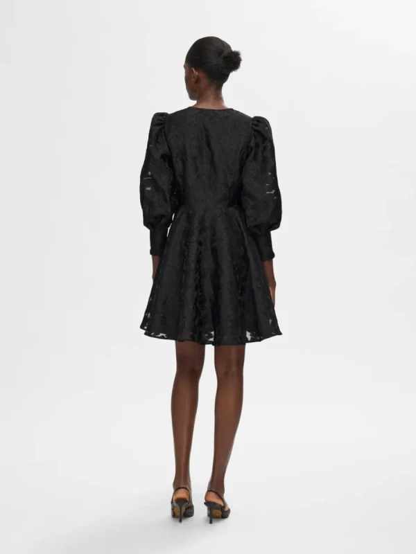 SELECTED BLOMMIG KLÄNNING MED PUFFÄRMAR Black Flash Sale
