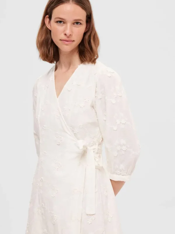 SELECTED BLOMMIG OMLOTTKLÄNNING White Best