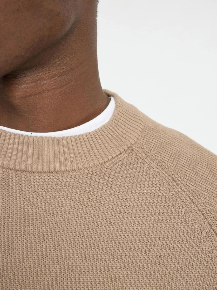 bomull_rundringad_trja_3-3.webp SELECTED 100% BOMULL RUNDRINGAD TRÖJA Beige Sale