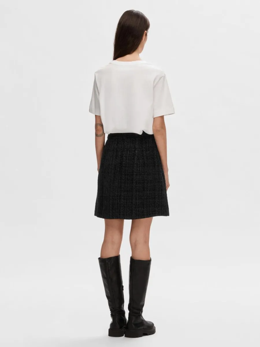 boucl_minikjol_5.webp SELECTED BOUCLÉ MINIKJOL Black Outlet