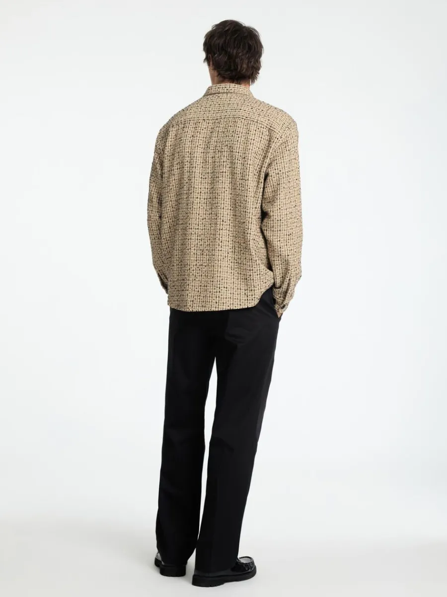 boxy_fit_boucl_verskjorta_1.webp SELECTED BOXY FIT BOUCLÉ ÖVERSKJORTA Brown Outlet