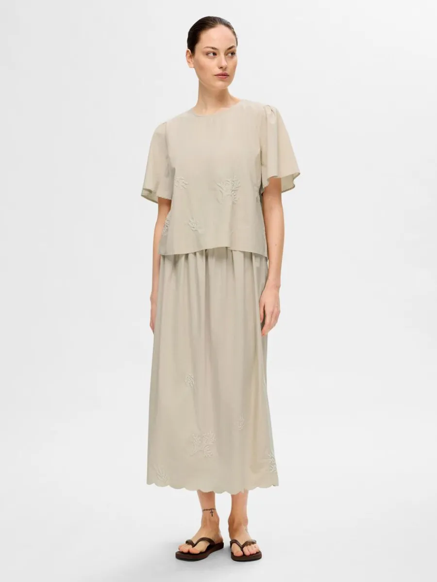 brodyrprydd_kortrmad_topp_1.webp SELECTED BRODYRPRYDD KORTÄRMAD TOPP Beige Discount