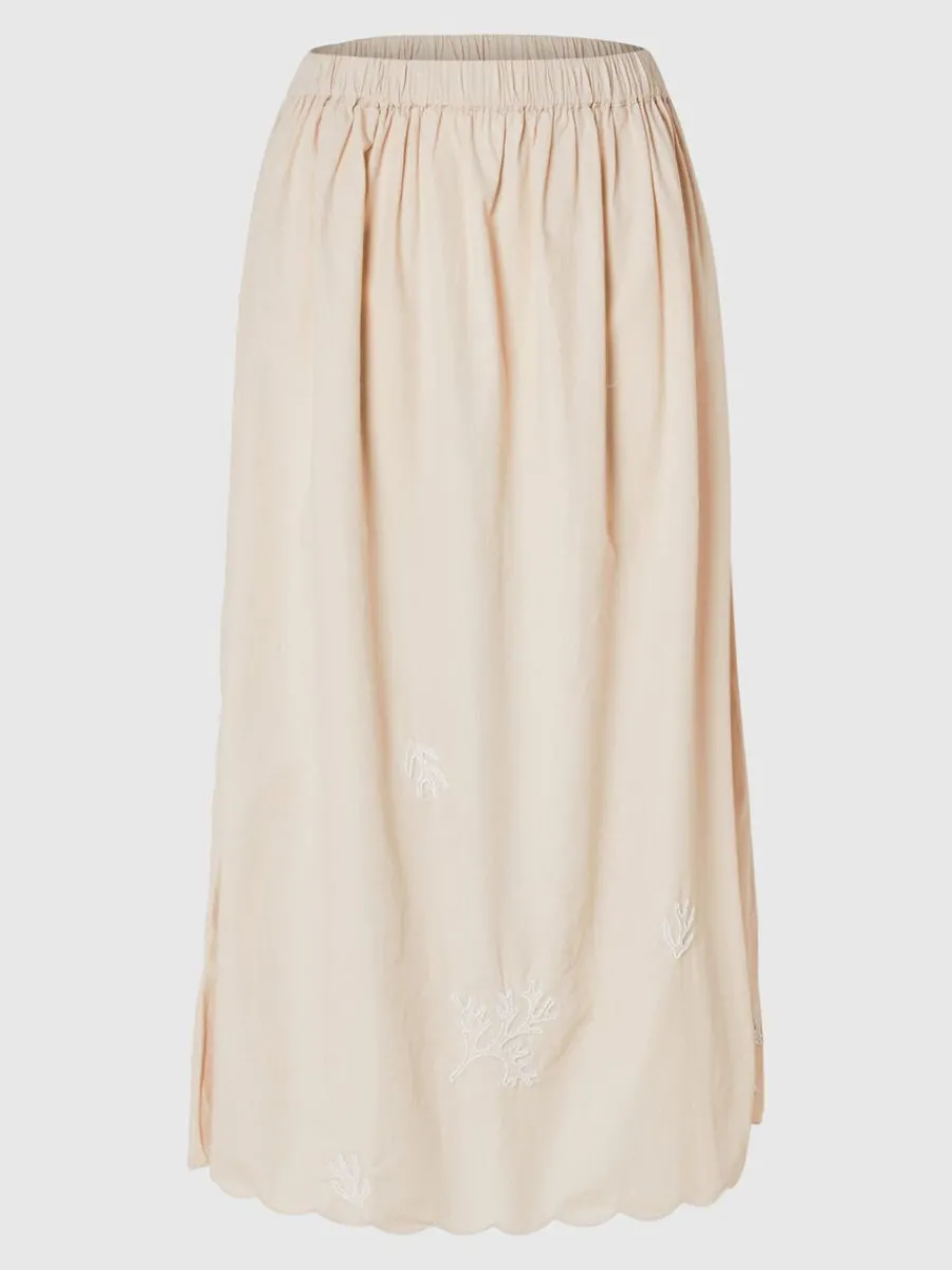 brodyrprydd_maxikjol_0.webp SELECTED BRODYRPRYDD MAXIKJOL Beige Hot