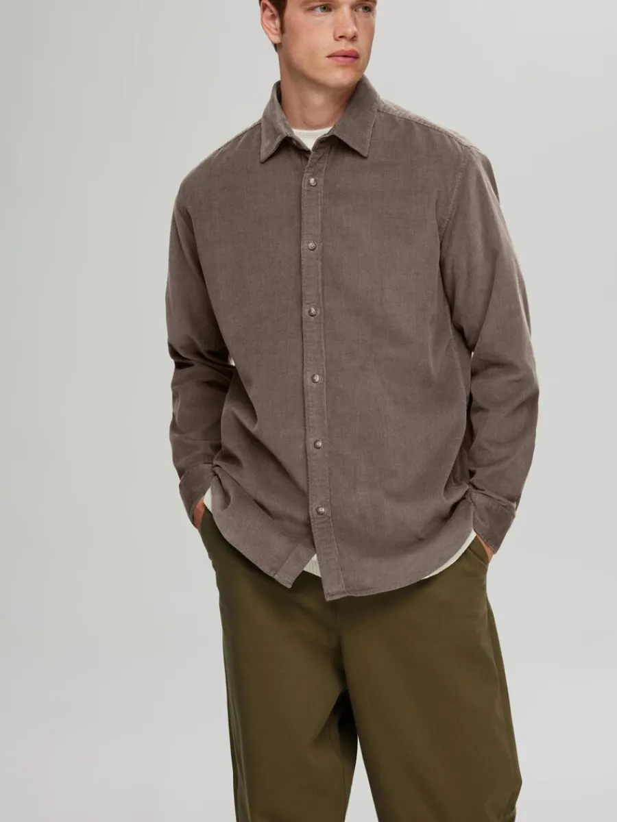 corduroy_skjorta_3.webp SELECTED CORDUROY SKJORTA Brown Hot