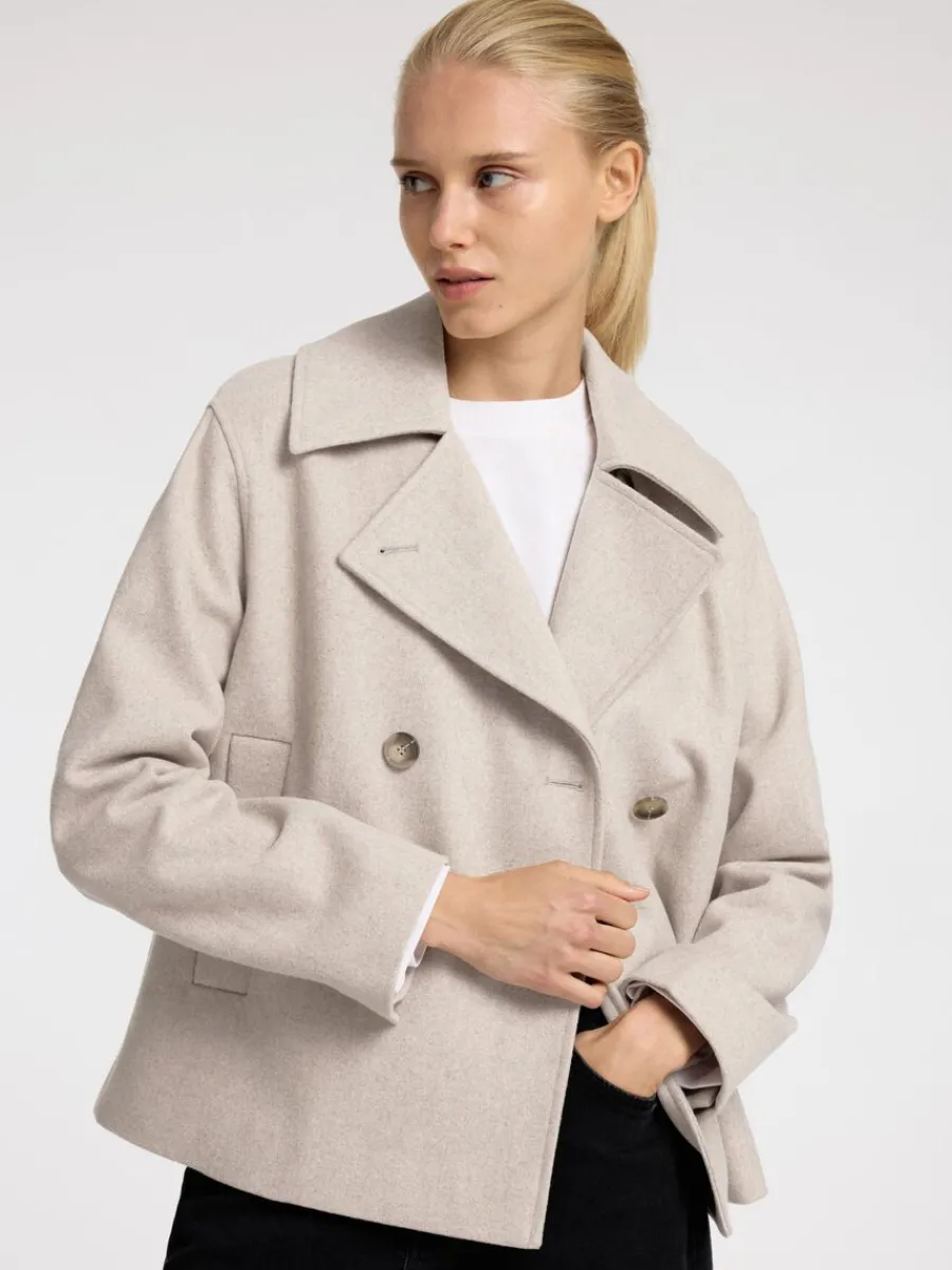 dubbelknppt_kort_jacka_2-2.webp SELECTED DUBBELKNÄPPT KORT JACKA Beige Best
