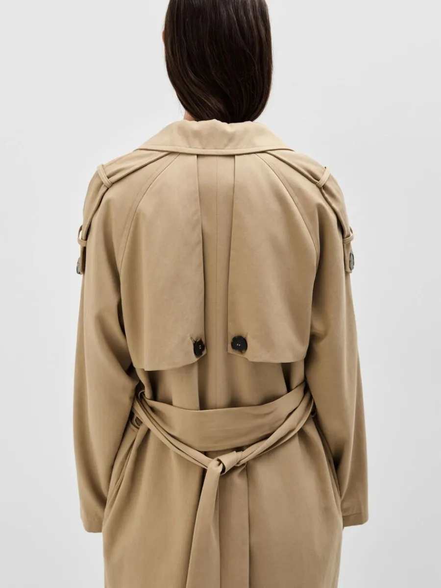dubbelknppt_trenchcoat_2-1.webp SELECTED DUBBELKNÄPPT TRENCHCOAT Brown Best