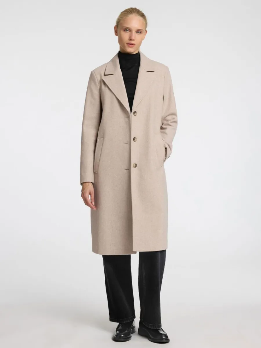 enkelknppt_kappa_1-2.webp SELECTED ENKELKNÄPPT KAPPA Beige Sale