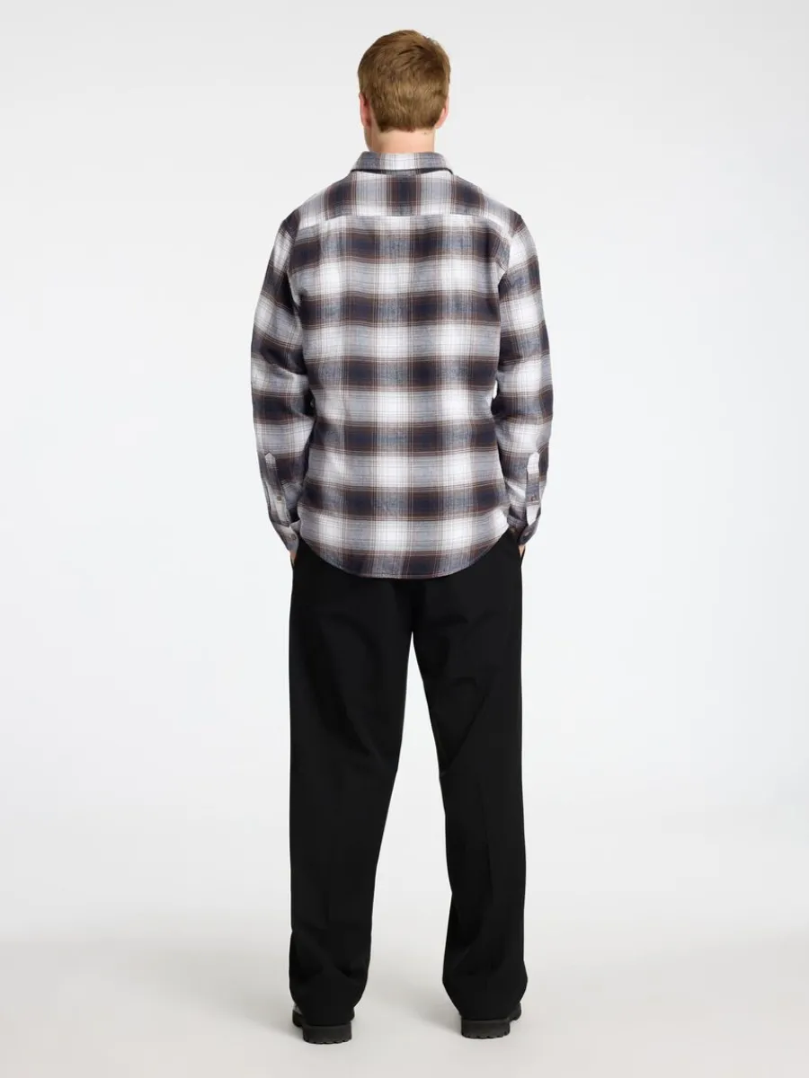 flanell_verskjorta_1-7.webp SELECTED FLANELL ÖVERSKJORTA Coloured New
