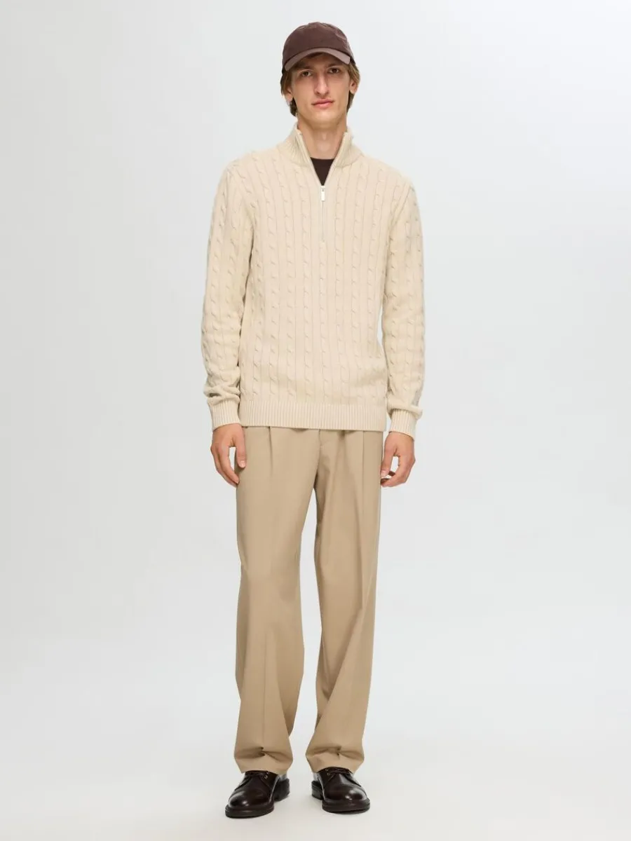 fltstickning_trja_1-6.webp SELECTED FLÄTSTICKNING TRÖJA Beige Fashion