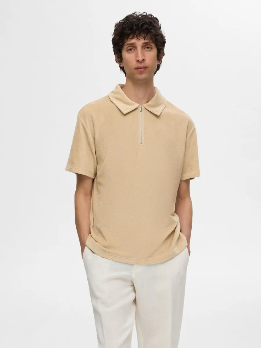 frotttyg_piktrja_0-1.webp SELECTED FROTTÉTYG PIKÉTRÖJA Beige Shop