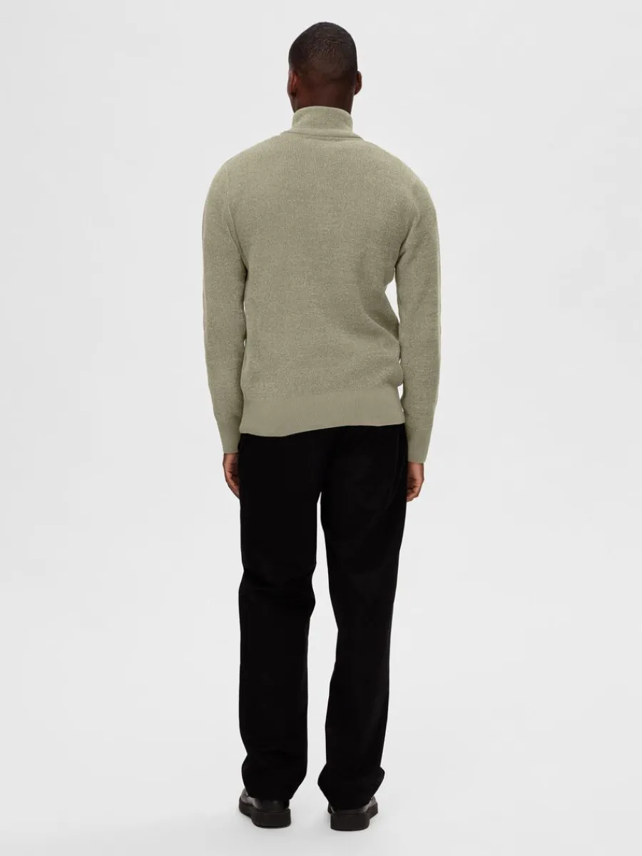 half_zip_trja_5.webp SELECTED HALF ZIP TRÖJA Green Shop