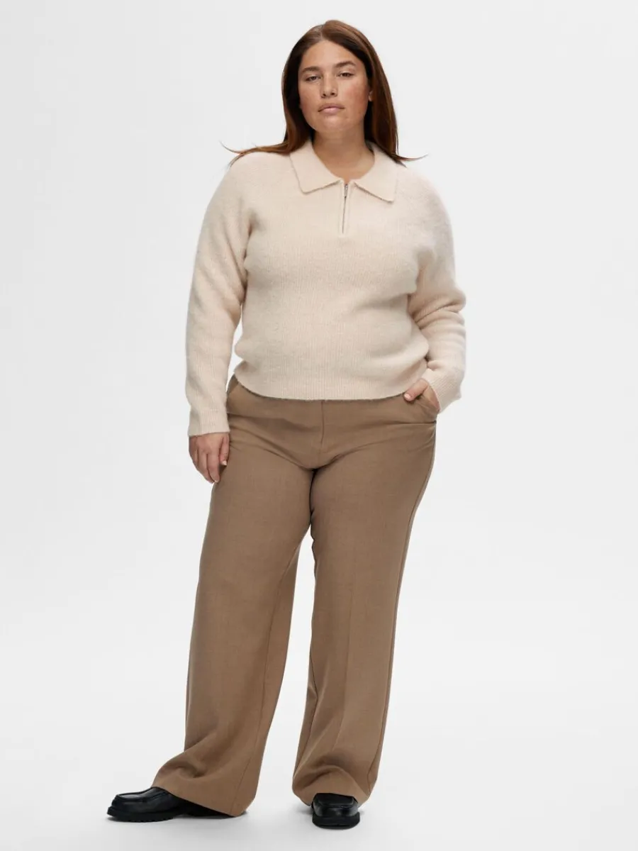 halvlngt_blixtls_stickad__6.webp SELECTED HALVLÅNGT BLIXTLÅS STICKAD TOPP Beige Store