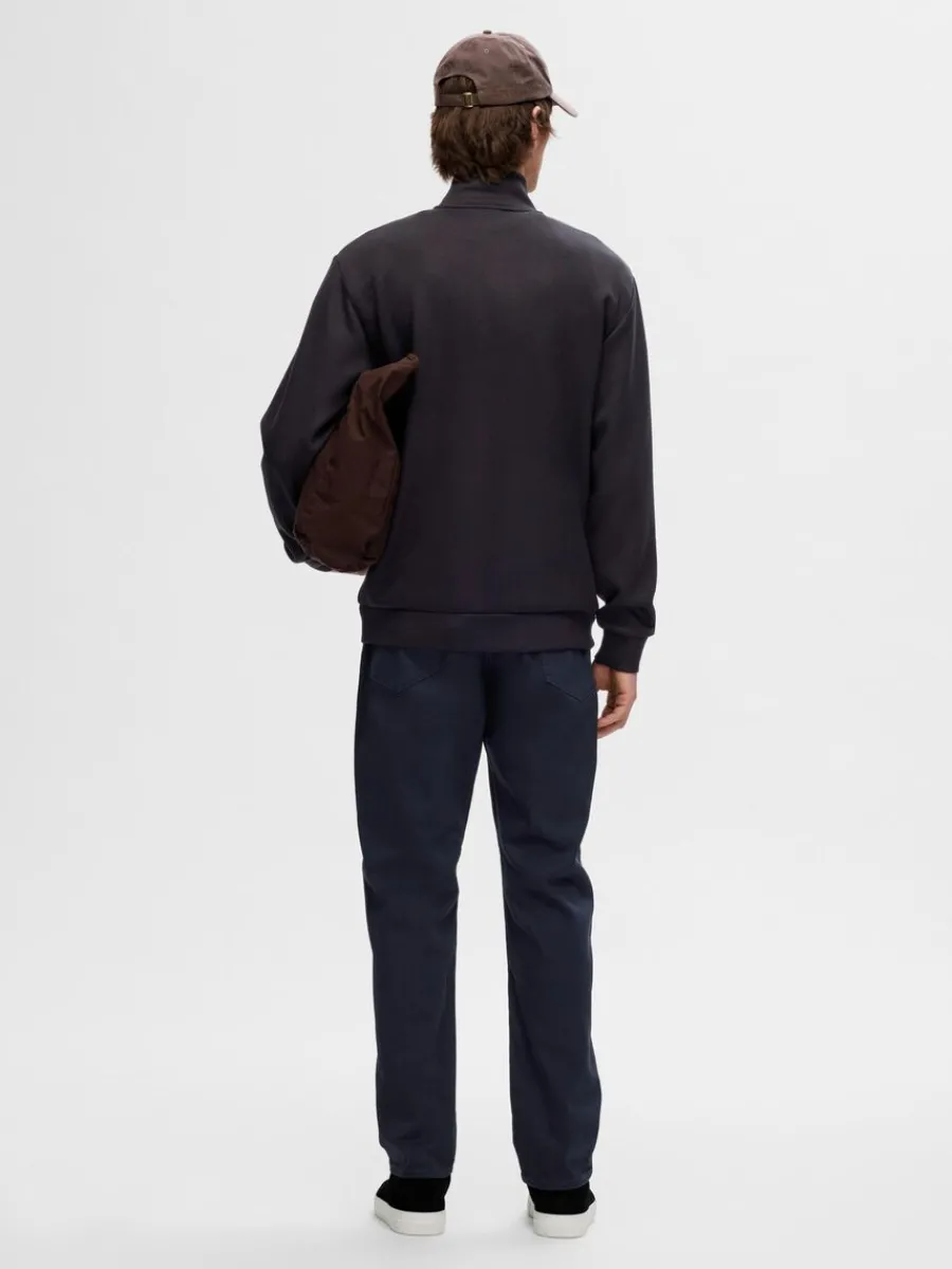 halvlngt_blixtls_sweatshi_1.webp SELECTED HALVLÅNGT BLIXTLÅS SWEATSHIRT Black Flash Sale