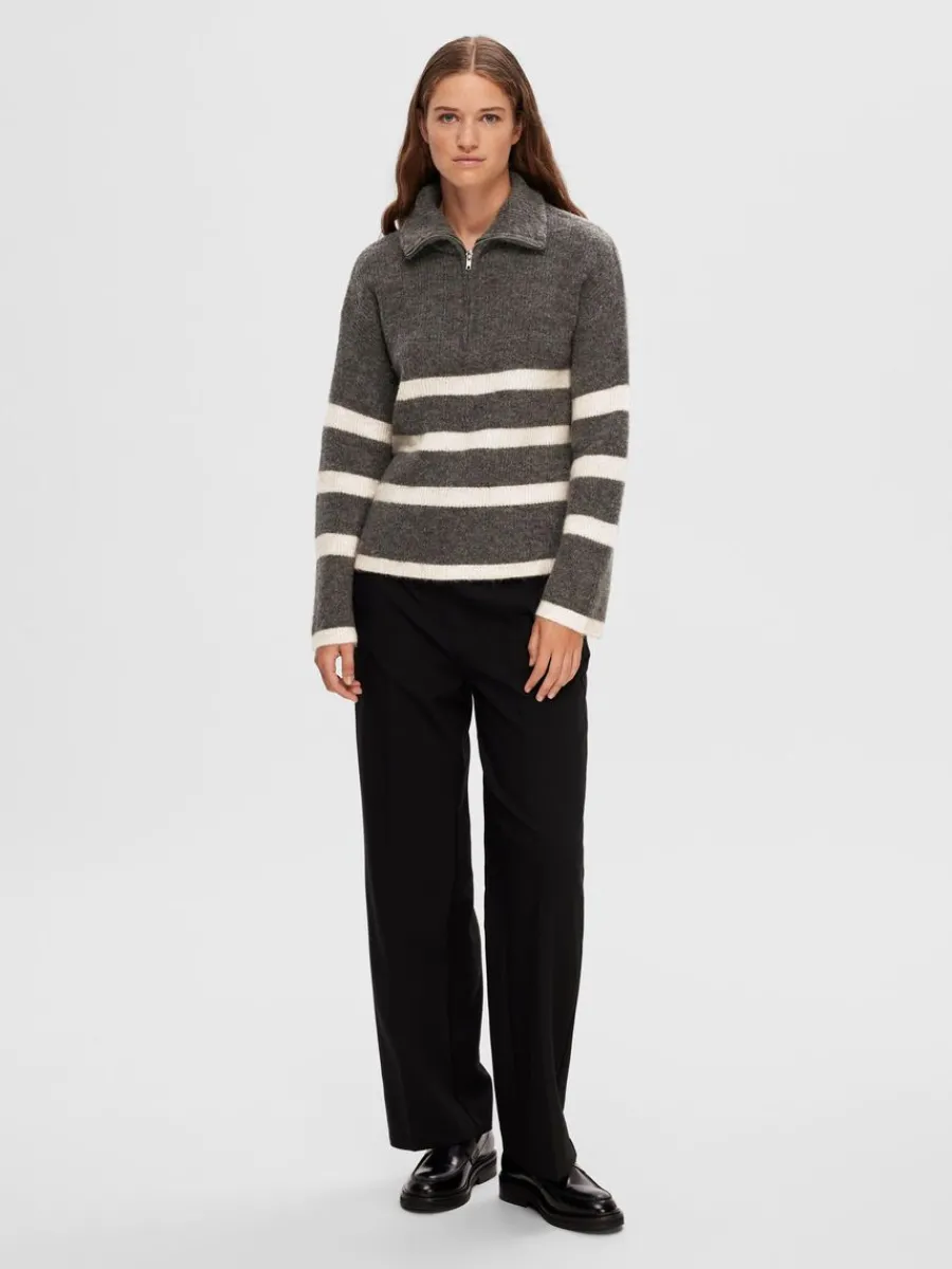halvlngt_blixtls_trja_1-5.webp SELECTED HALVLÅNGT BLIXTLÅS TRÖJA Grey Discount