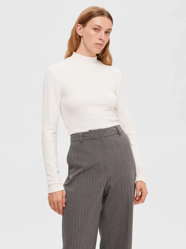 SELECTED HÖG HALS MED TEXTUR STICKAD TOPP White Sale