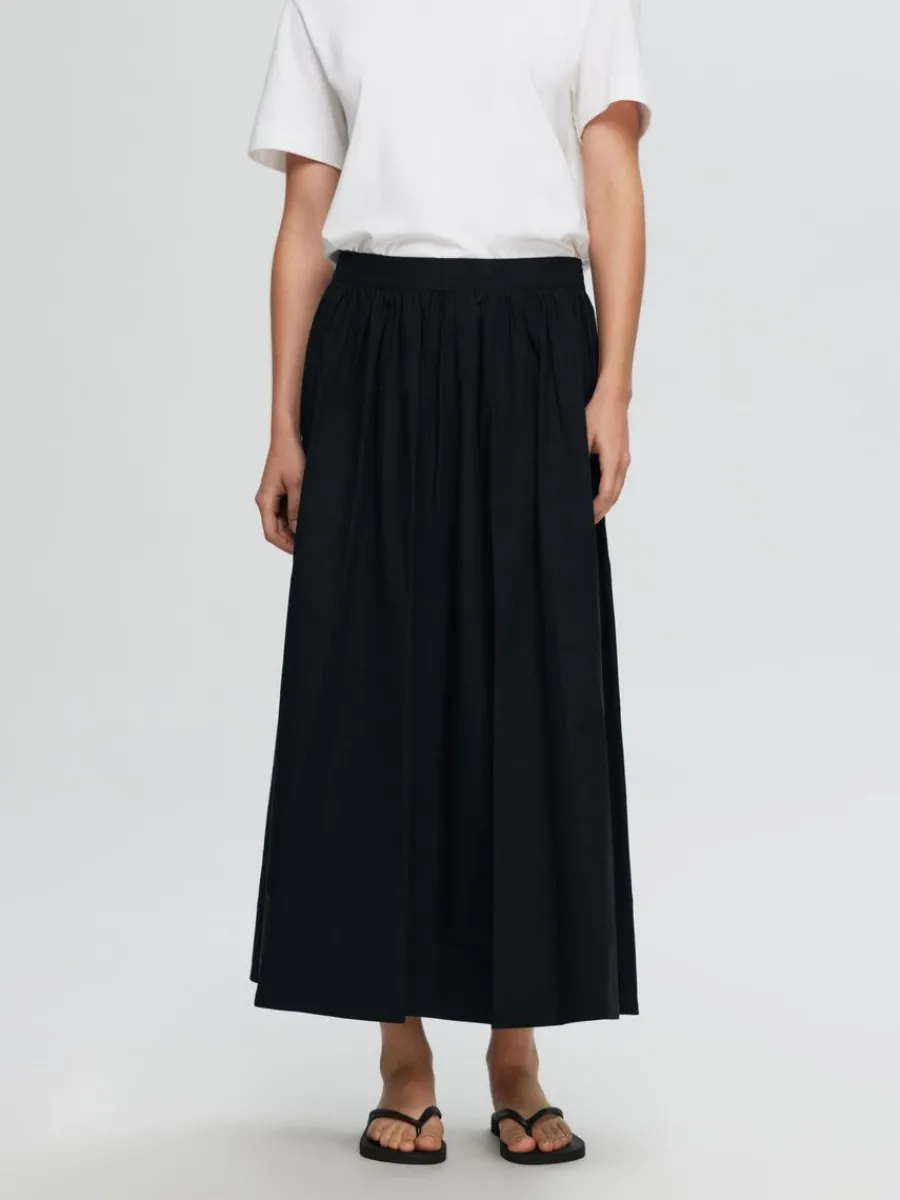 hg_midja_maxikjol_1.webp SELECTED HÖG MIDJA MAXIKJOL Black Cheap