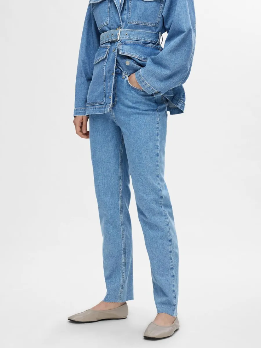 hg_midja_straight_fitjean_0.webp SELECTED HÖG MIDJA STRAIGHT FIT-JEANS Blue Clearance