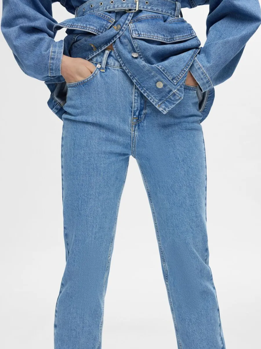 hg_midja_straight_fitjean_3.webp SELECTED HÖG MIDJA STRAIGHT FIT-JEANS Blue Clearance