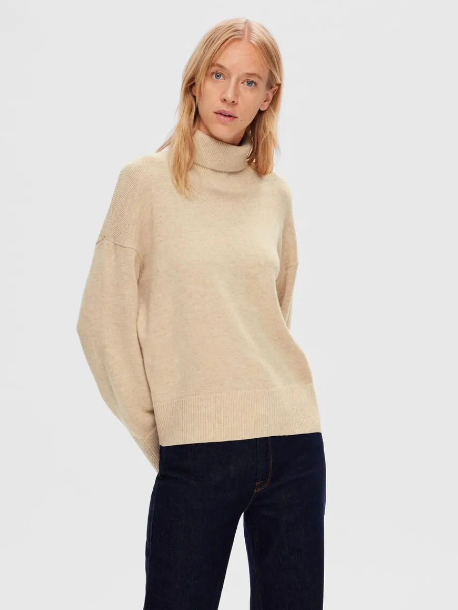 hghalsad_trja_2-4.webp SELECTED HÖGHALSAD TRÖJA Beige Cheap