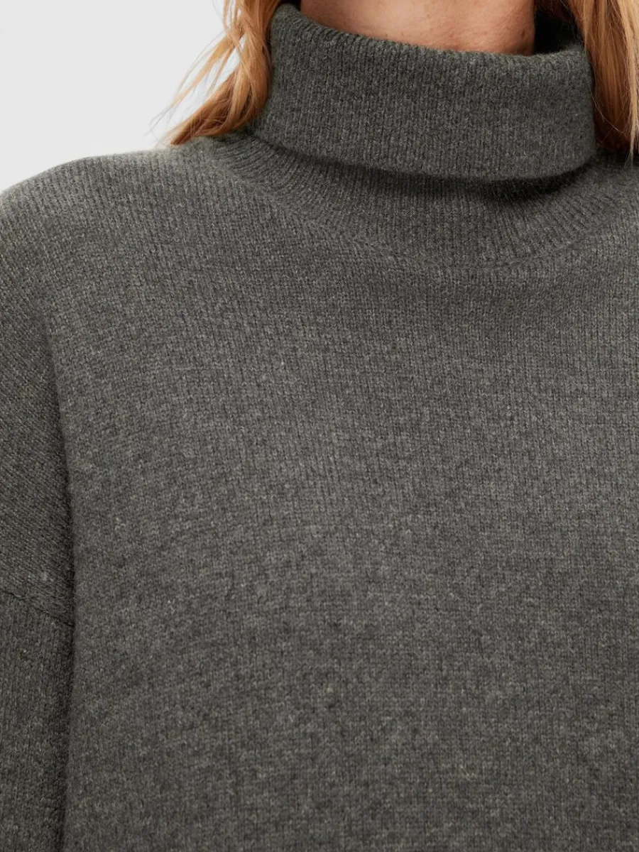 hghalsad_trja_3.webp SELECTED HÖGHALSAD TRÖJA Grey Cheap