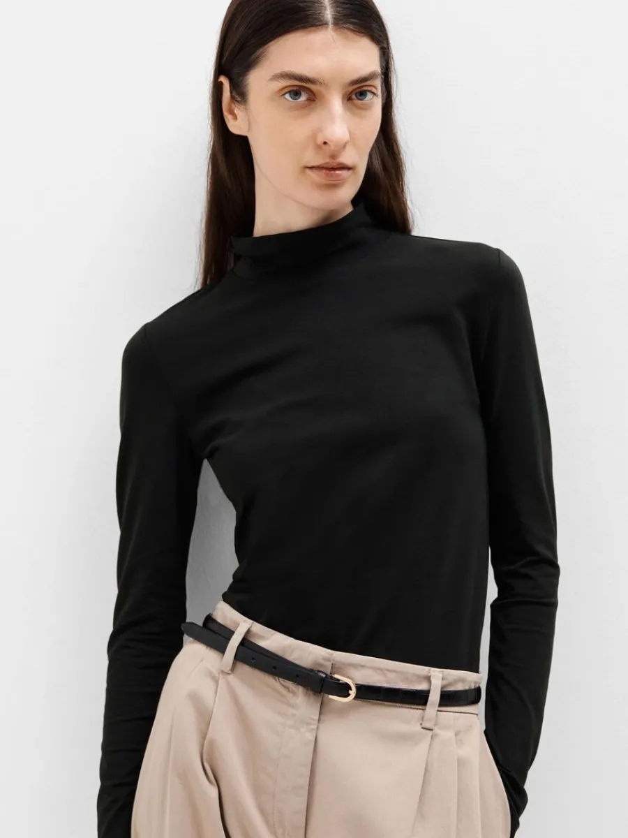 hghalsad_tshirt_2.webp SELECTED HÖGHALSAD T-SHIRT Black Fashion