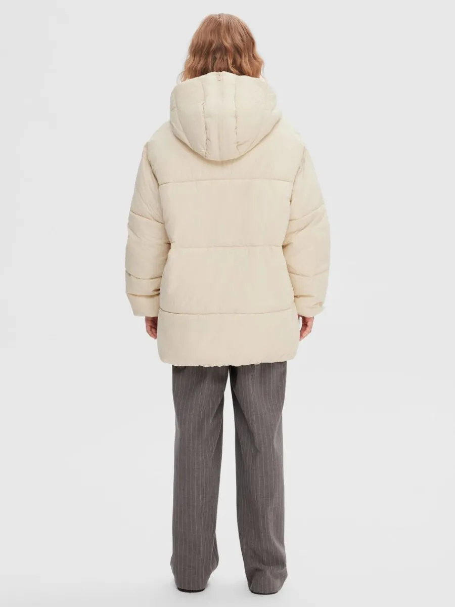 justerbar_pufferjacka_4.webp SELECTED JUSTERBAR PUFFERJACKA Beige Clearance