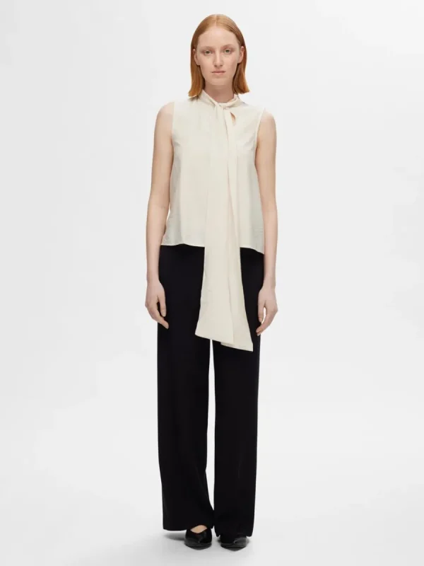 SELECTED KNYTNING I HALSEN ÄRMLÖS TOPP Beige Outlet
