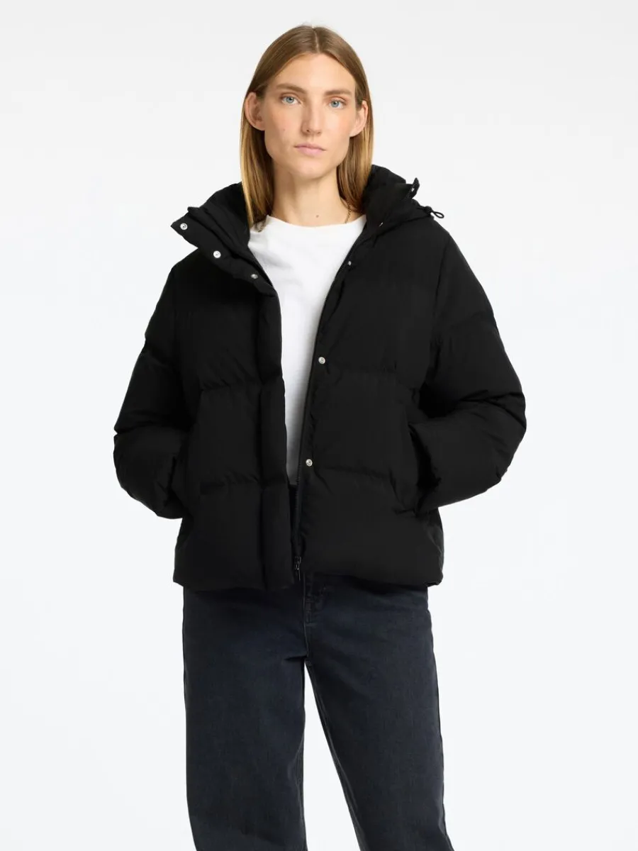 kort_pufferjacka_0-1.webp SELECTED KORT PUFFERJACKA Black Cheap