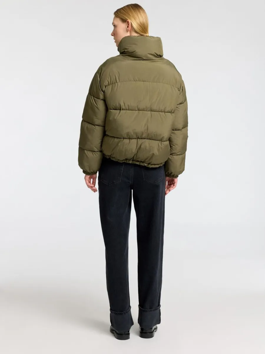 kort_pufferjacka_4.webp SELECTED KORT PUFFERJACKA Green Store