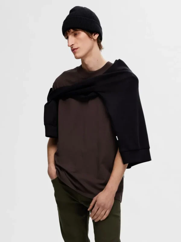 SELECTED KORTÄRMAD MED AVSLAPPNAD PASSFORM T-SHIRT Brown Store