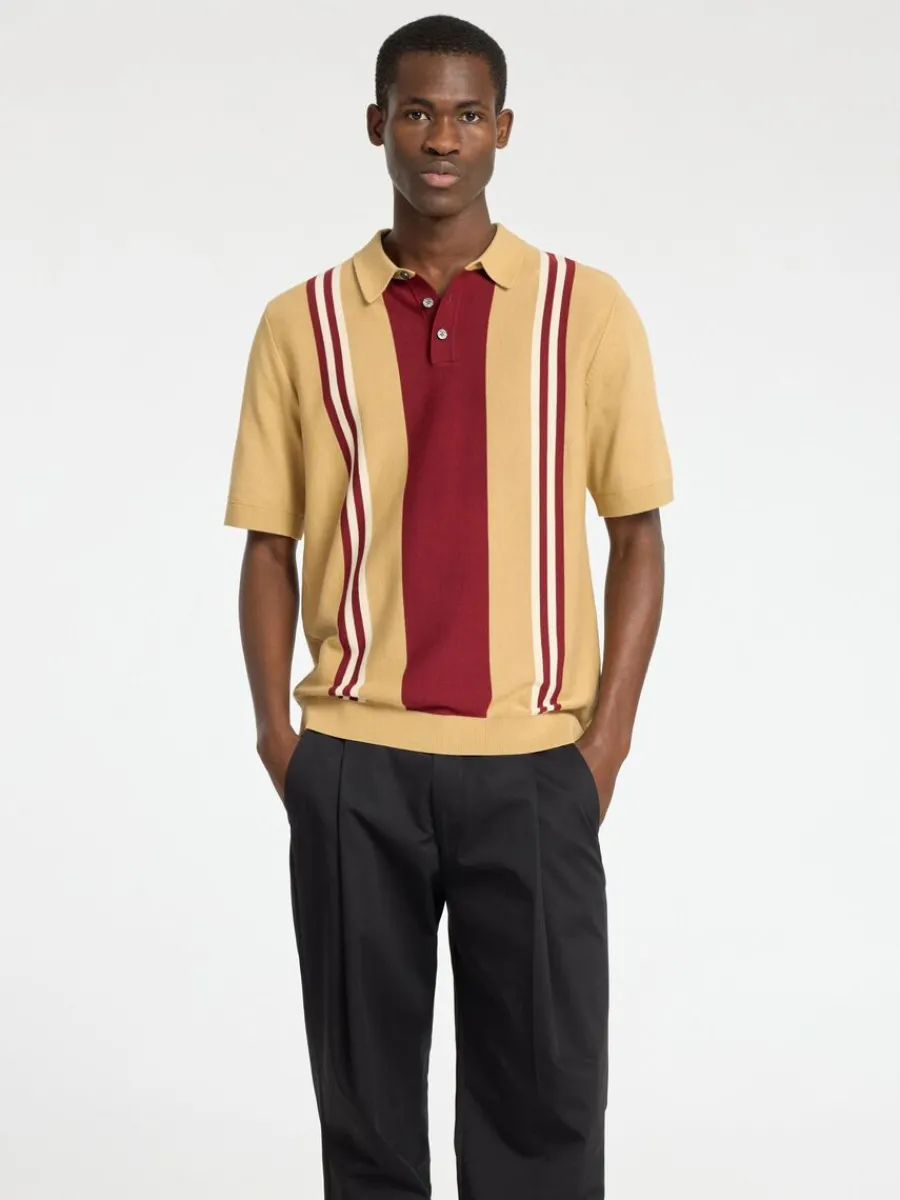 kortrmad_stickad_piktrja_0.webp SELECTED KORTÄRMAD STICKAD PIKÉTRÖJA Brown Cheap