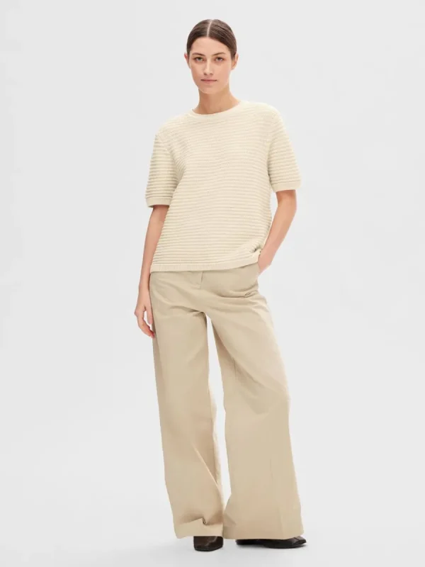 SELECTED KORTÄRMAD STICKAD TOPP Beige Hot
