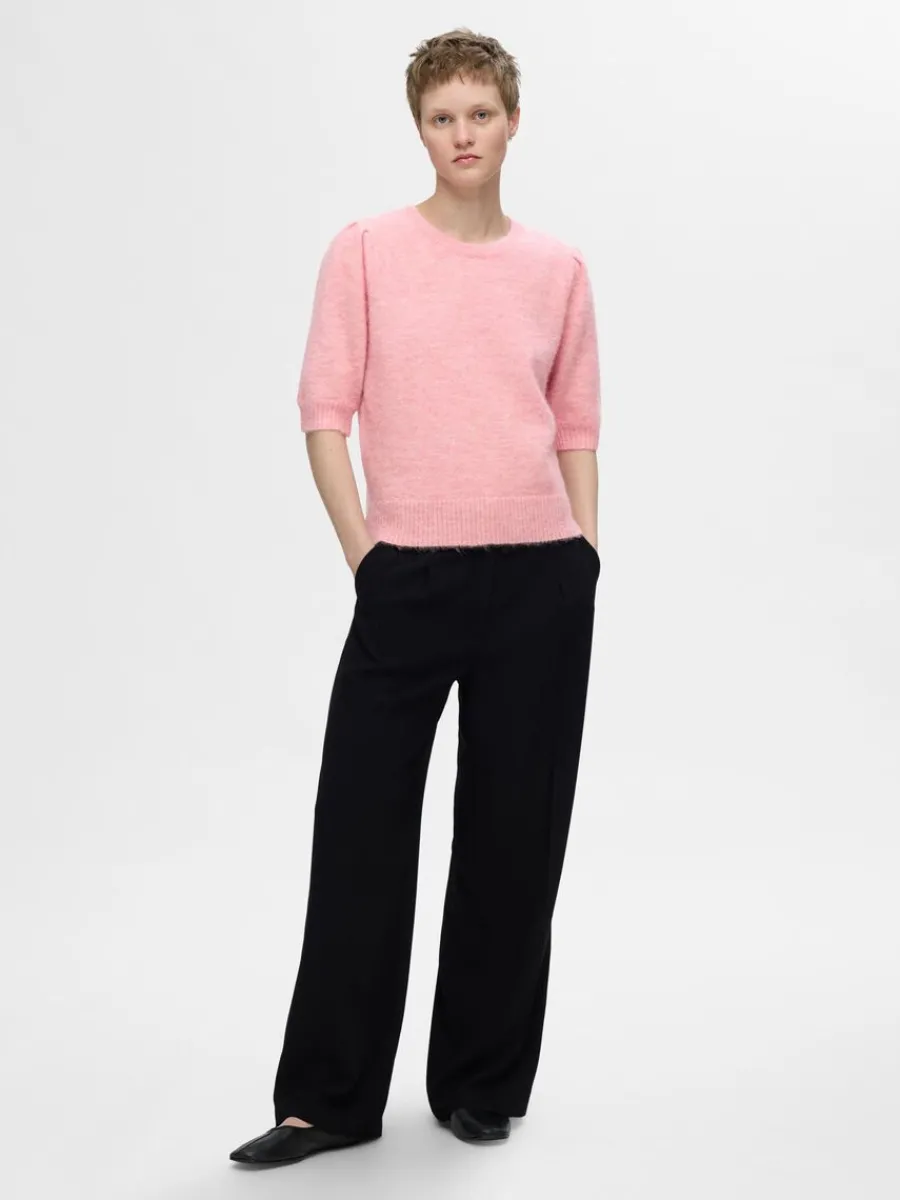 kortrmad_stickad_topp_1-2.webp SELECTED KORTÄRMAD STICKAD TOPP Pink Fashion
