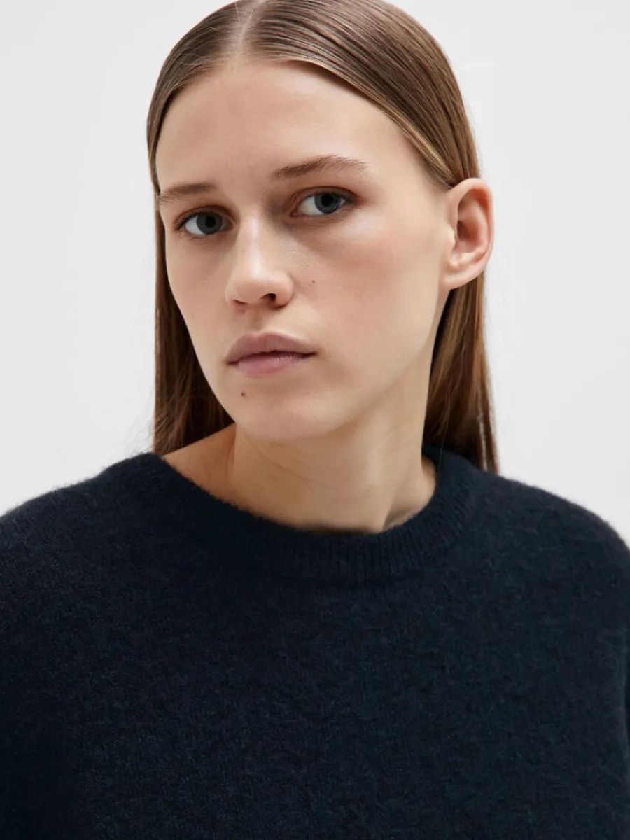 kortrmad_stickad_topp_2-7.webp SELECTED KORTÄRMAD STICKAD TOPP Blue Fashion