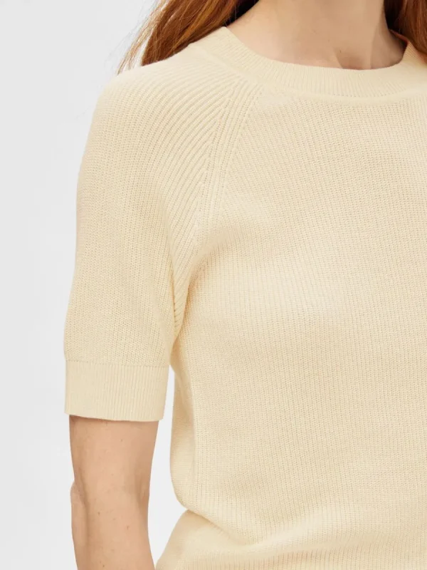 SELECTED KORTÄRMAD STICKAD TOPP Beige Shop