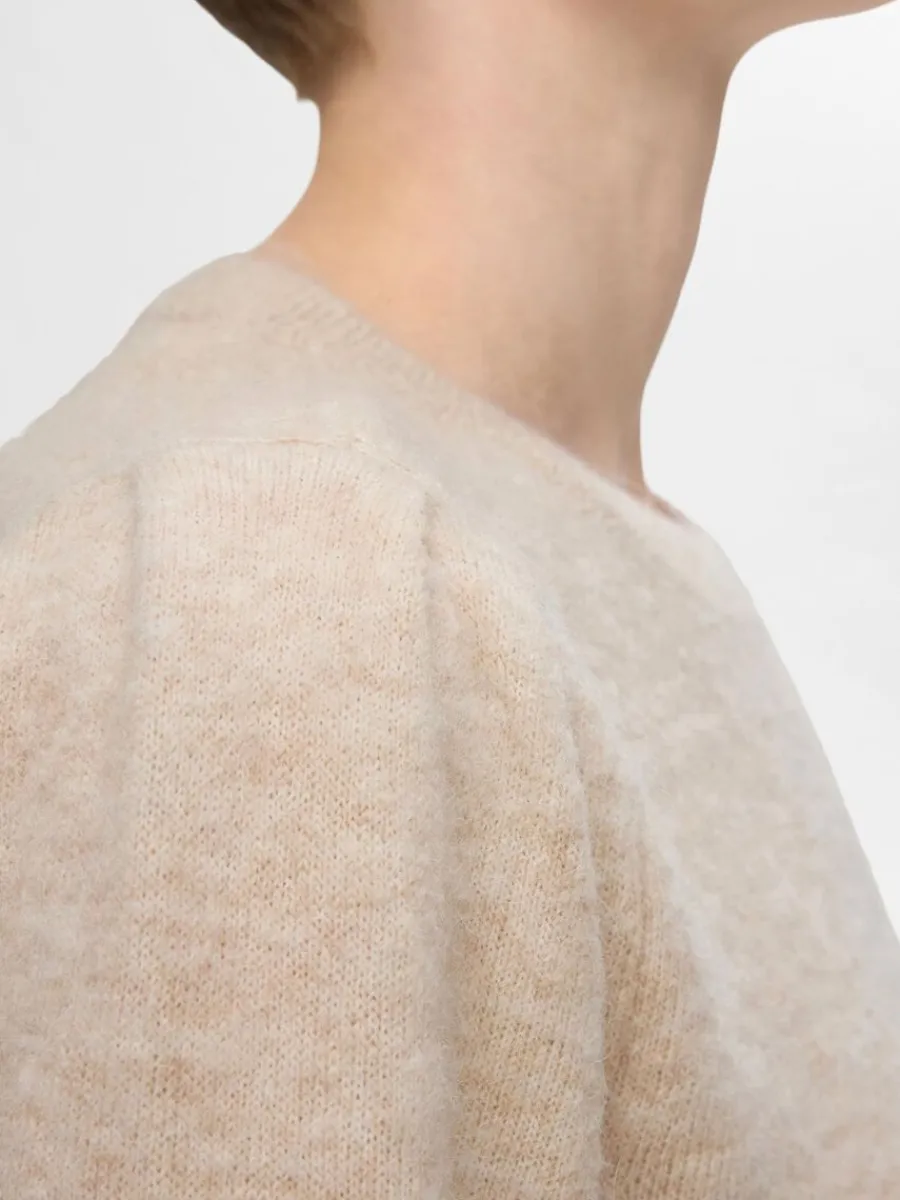 kortrmad_stickad_topp_3.webp SELECTED KORTÄRMAD STICKAD TOPP Beige Hot