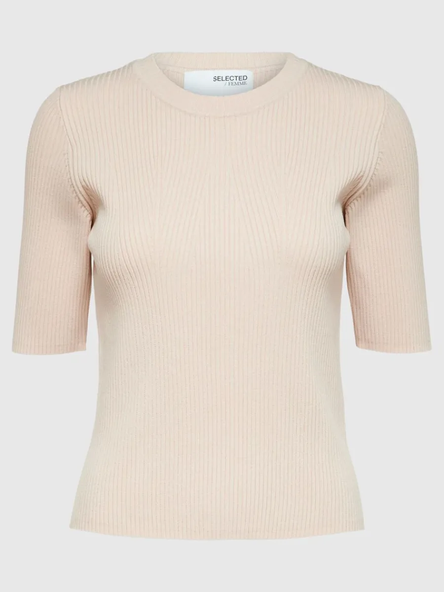 kortrmad_stickad_topp_5-15.webp SELECTED KORTÄRMAD STICKAD TOPP Beige Fashion