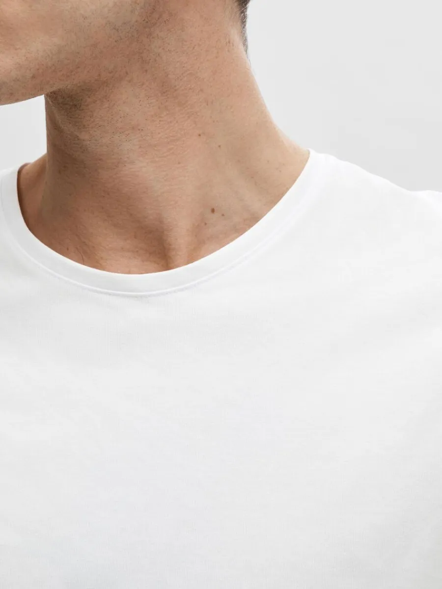 kortrmad_tshirt_3-4.webp SELECTED KORTÄRMAD T-SHIRT White Store