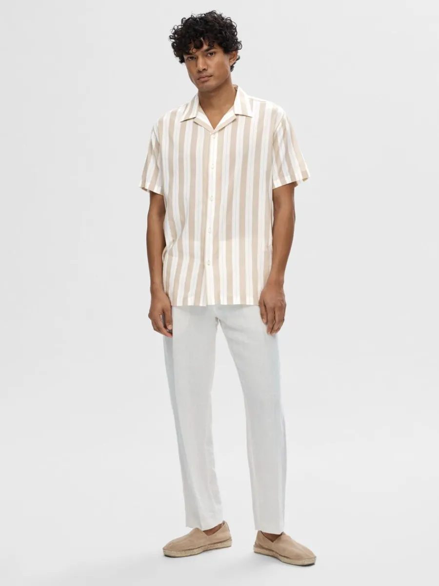 kubakrage_skjorta_2-4.webp SELECTED KUBAKRAGE SKJORTA Beige Sale