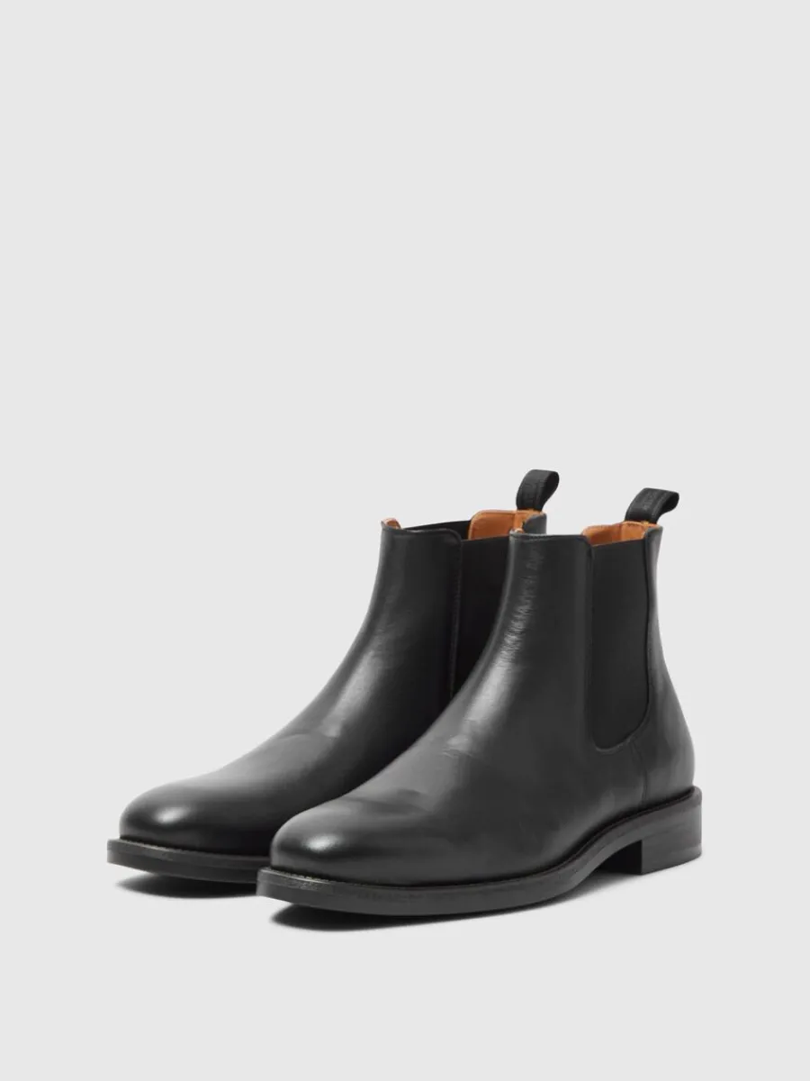 ldersydd_chelseastvlar_3-1.webp SELECTED LÄDERSYDD CHELSEA-STÖVLAR Black Sale