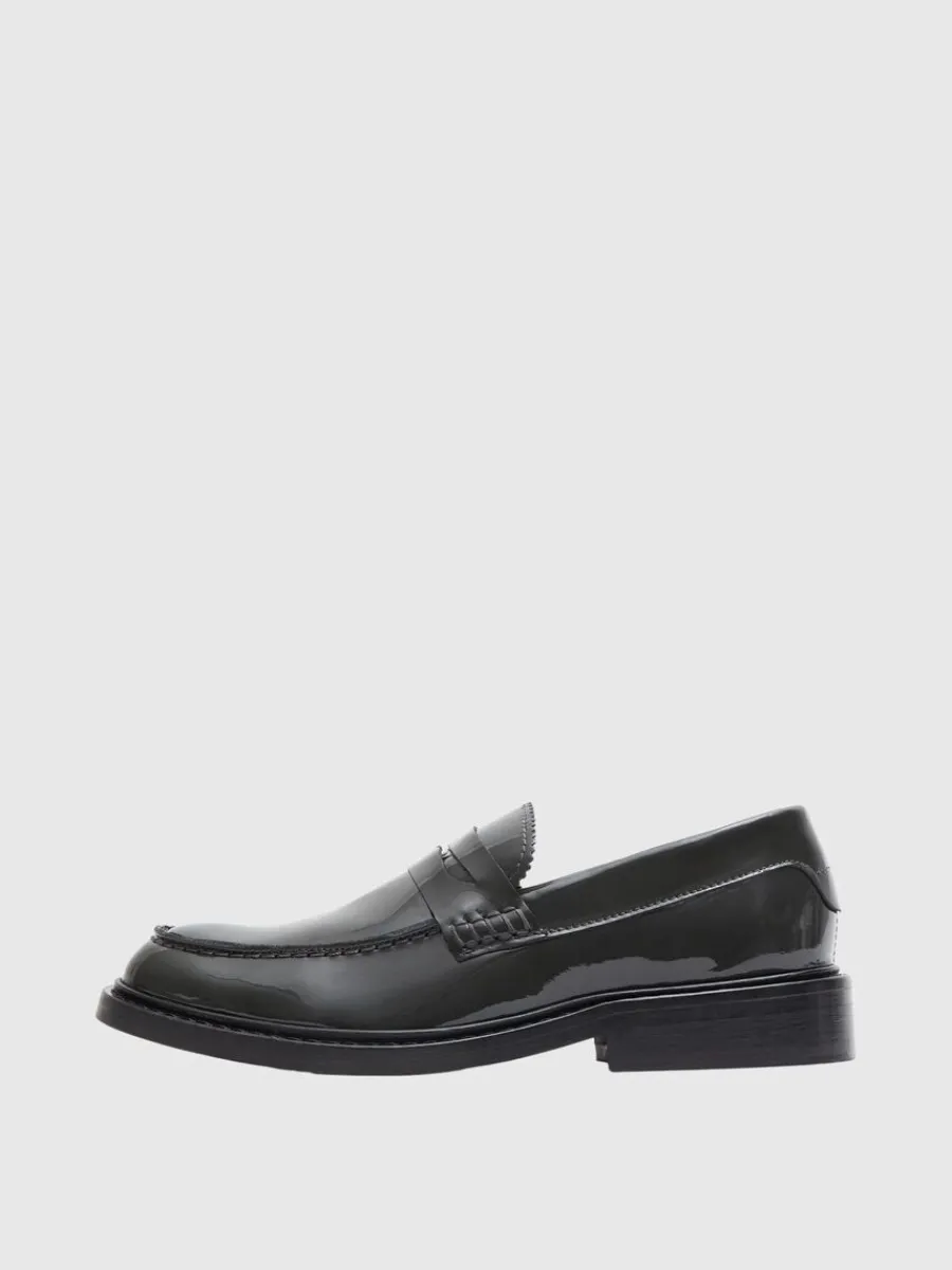 ldersydd_loafers_0-1.webp SELECTED LÄDERSYDD LOAFERS Grey Flash Sale