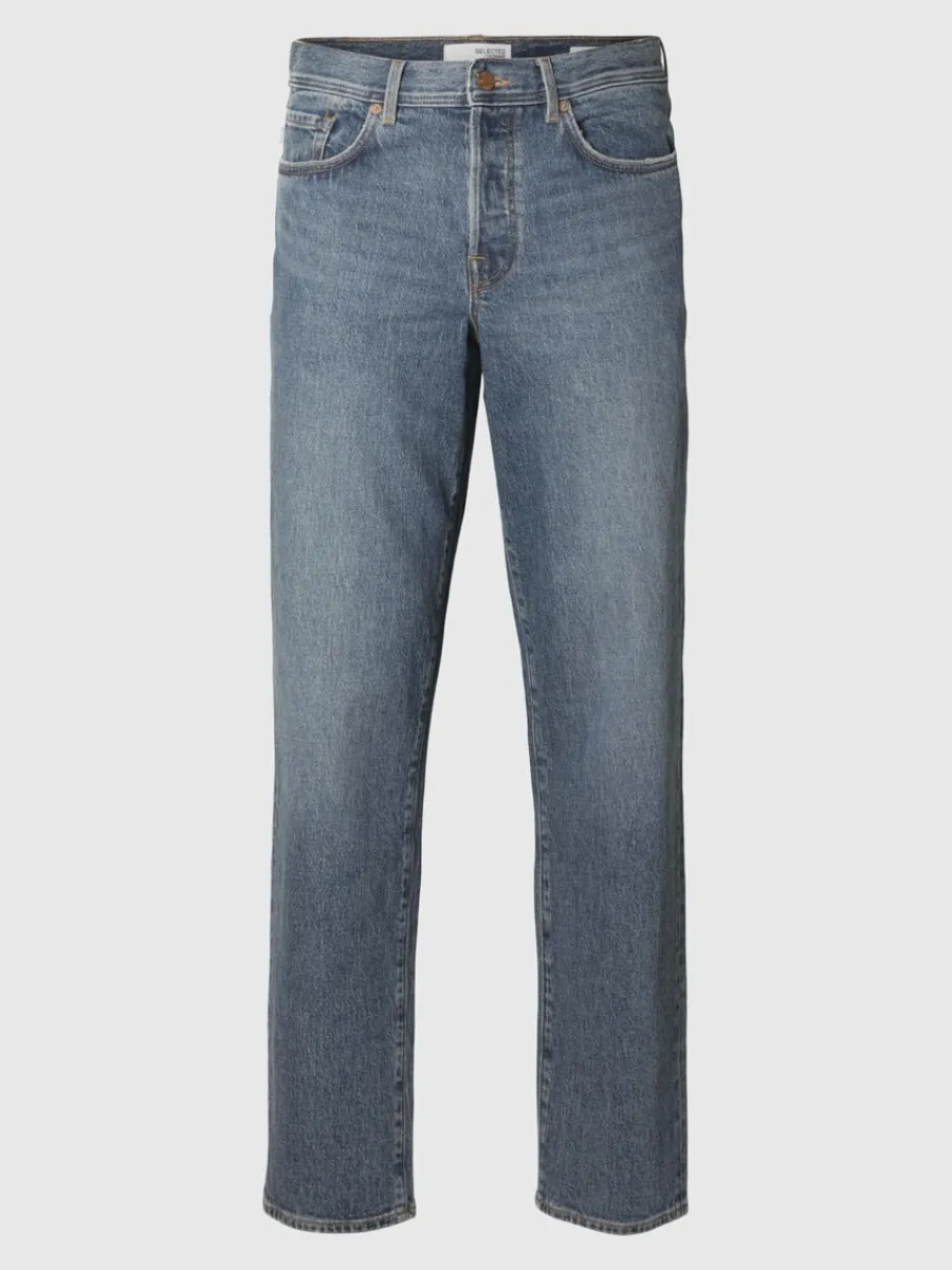 ljus_tvtt_avsmalnande_jea_1.webp SELECTED LJUS TVÄTT AVSMALNANDE JEANS MED NORMAL PASSFORM Blue Fashion